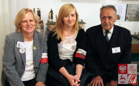 Pilotki naszej grupy wraz z ojcem i dziadkiem Marianem Malinowskim, Sybirakiem z Nowogródczyzny, który obecnie pracuje w Muzeum Sybiraków w Białymstoku