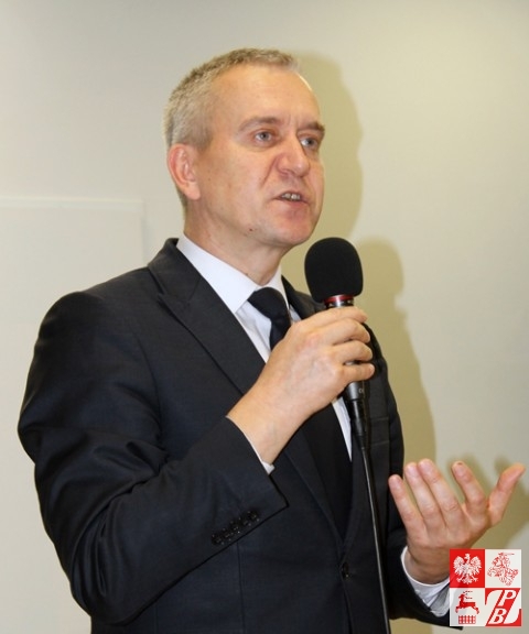 Przemawia Robert Tyszkiewicz, posel na Sejm RP, wiceprzewodniczący Sejmowej Komisji Spraw Zagranicznych