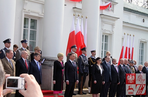 Para_prezydencka_przed_Belwederem