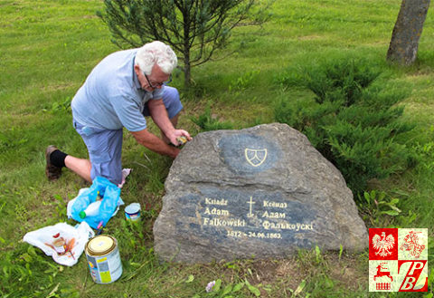 Pomnik_ks_Falkowskiemu_w_Lidzie