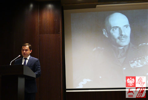 Konrad_Pawlik_Ambasador_RP