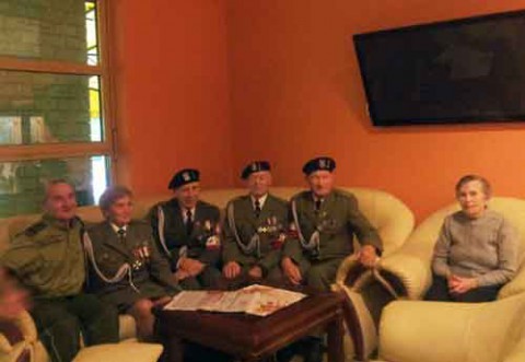 Kombatanci_z_Grodzienszczyzny_w_Naleczowie_spotkania_z_goscmi_z_NIK_BBN_SG_01
