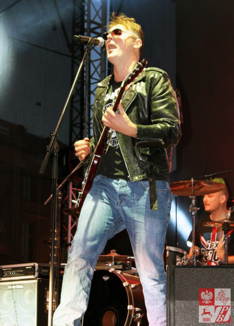 Koncert_Lombardu_Tlusta_Lusta_01